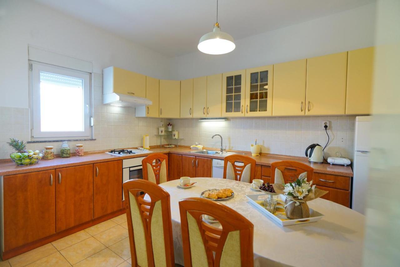 Apartment Jardin With Free Cowered Parking Zadar Exterior photo