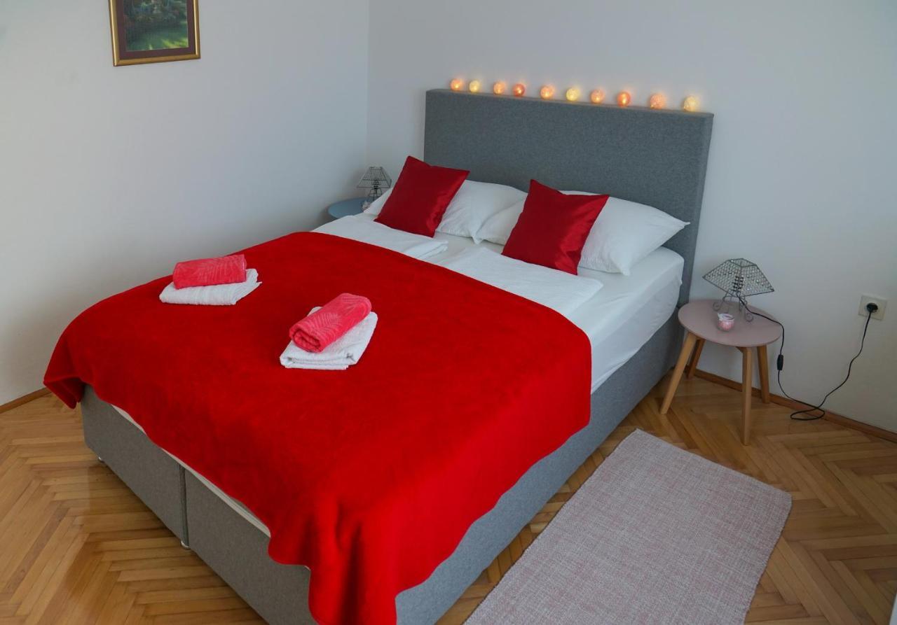 Apartment Jardin With Free Cowered Parking Zadar Exterior photo