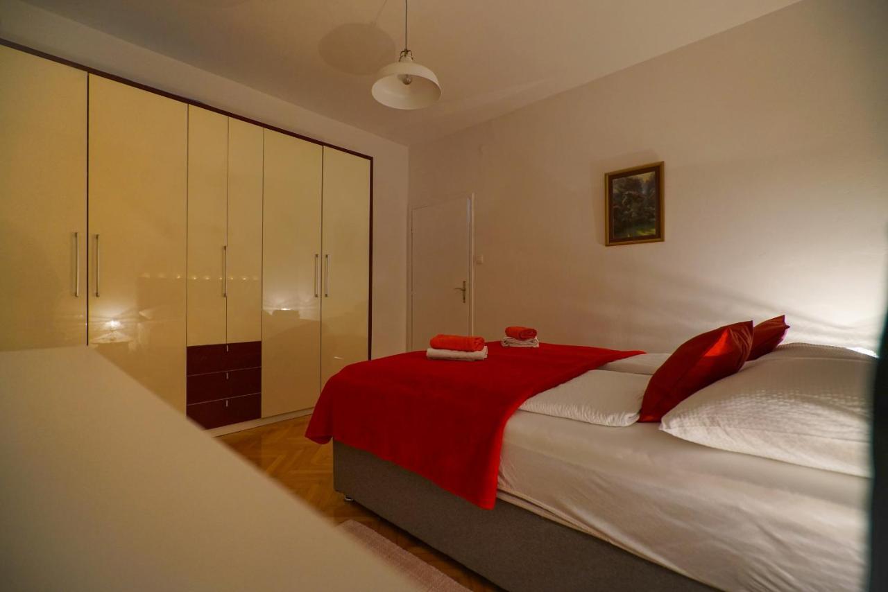 Apartment Jardin With Free Cowered Parking Zadar Exterior photo